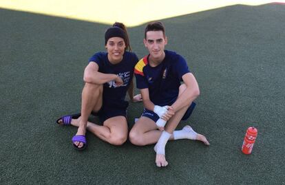 Eva Calvo y Jesús Tortosa en el CAR de Madrid en un momento de descanso