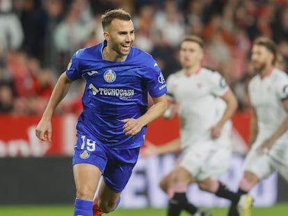 Borja Mayoral celebra el gol marcado al Sevilla durante el partido disputado el pasado sábado en el estadio Sánchez Pizjuán.