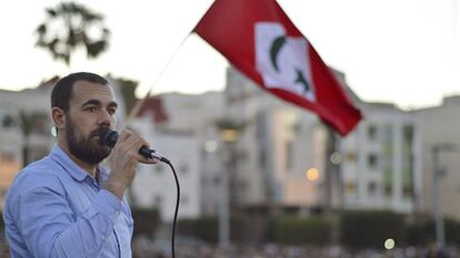 Naser Zafzaf, al final de una marcha multitudinaria celebrada a finales de mayo en Alhucemas.