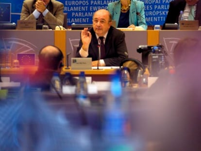 Almunia defiende su Competencia