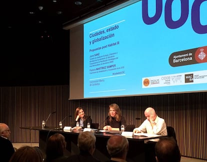 Presentación del Seminario Ciudades, estado y globalización en el MACBA, con Pastora Martínez Samper, Janet Sanz y Jordi Borja