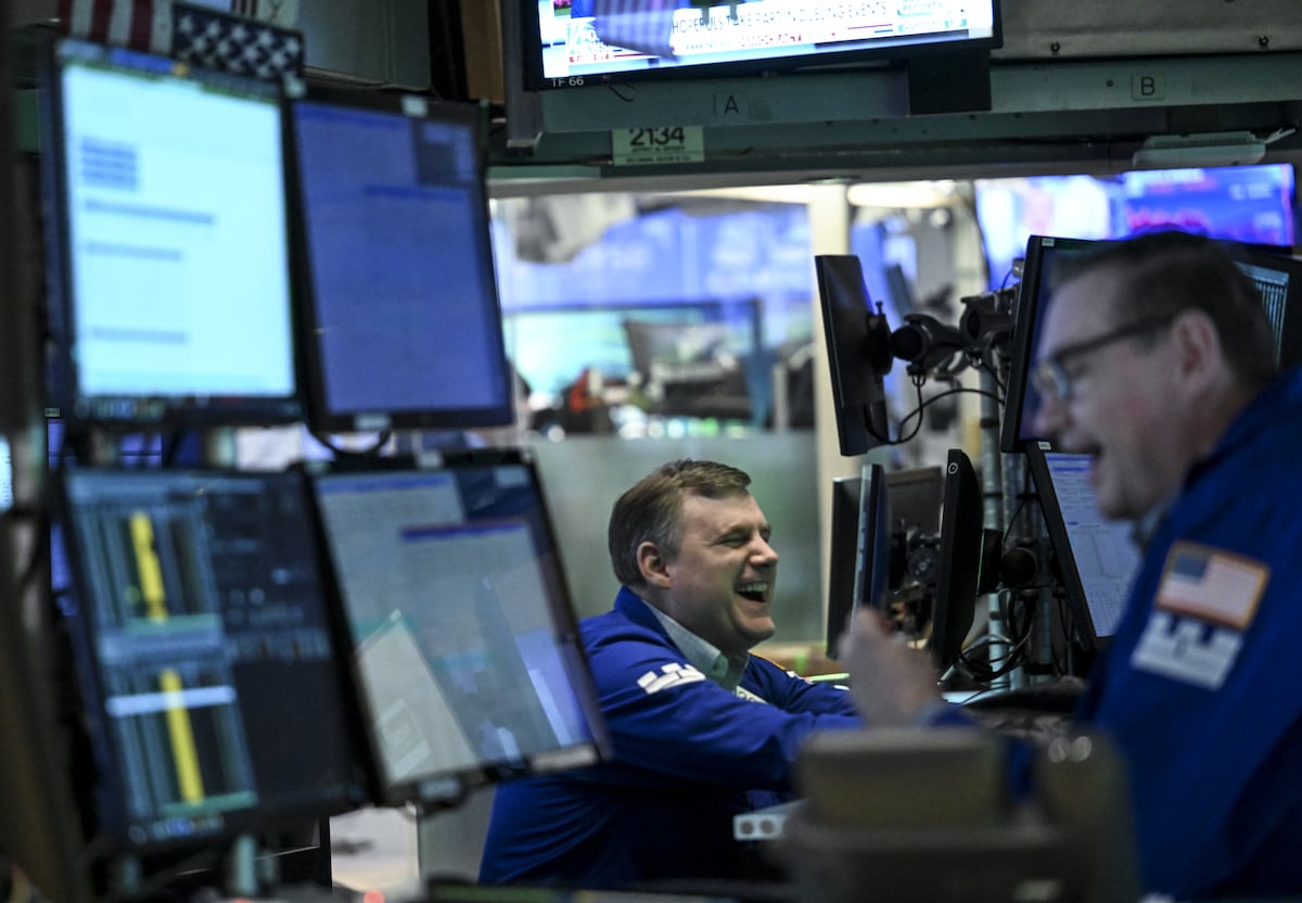 El retorno de las subidas sin sentido en Bolsa: vuelven las acciones meme con alzas de hasta el 70%