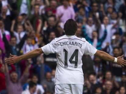 Chicharito celebra su gol ante el Eibar