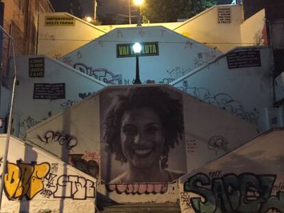 A imagem de Marielle Franco, assassinada em 14 de março de 2018, na escadaria da Rua Cristiano Viana, no bairro de Pinheiros, em São Paulo