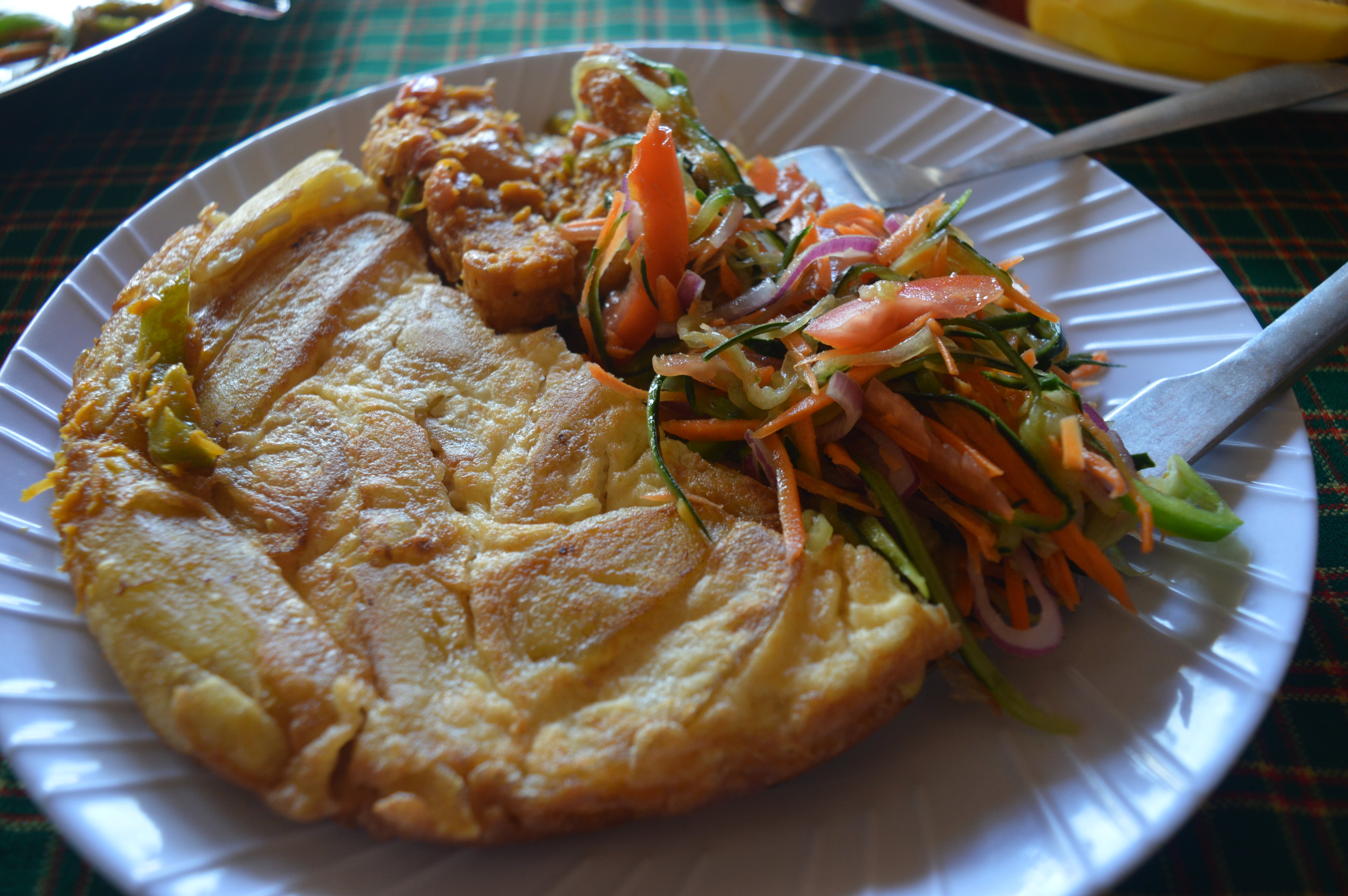 ‘Chipsi mayai’, la tortilla tanzana de patatas fritas que gustará a los ‘sincebollistas’