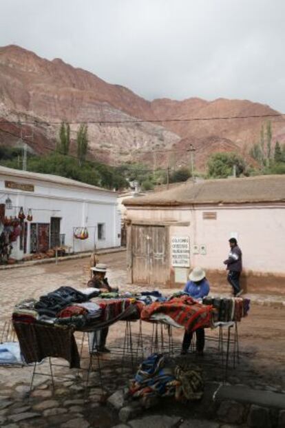 Escena callejera en Jujuy (Argentina).