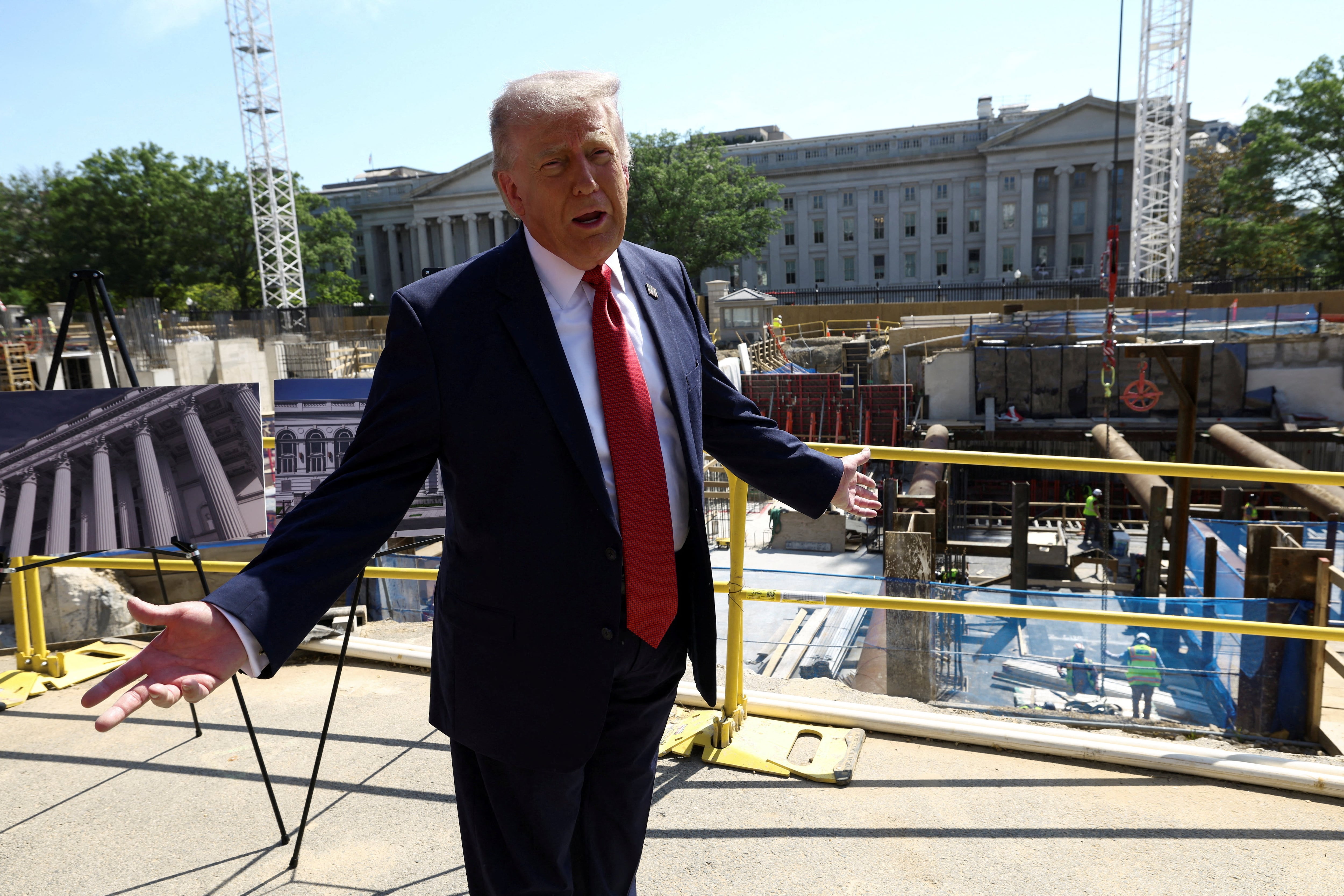 “Es pura corrupción”: el fondo de 1.776 millones de dólares de Trump para pagar a sus aliados “perseguidos” por Biden desata las críticas