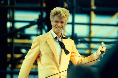 Bowie fue un artista en permanente revolución. Desafió todas las convenciones en la música, la moda y hasta la sexualidad.