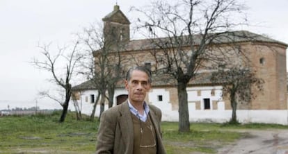 El exalcalde de Illán de Vacas Julián Renilla, sustituido por su primo.