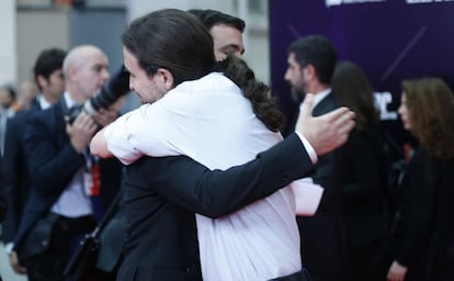 Pablo Iglesias y Alberto Garz&oacute;n en la gala de los Premios Ortega y Gasset de EL PA&Iacute;S. 