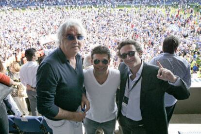 Briatore, el vicepresidente Bathia y Agag.