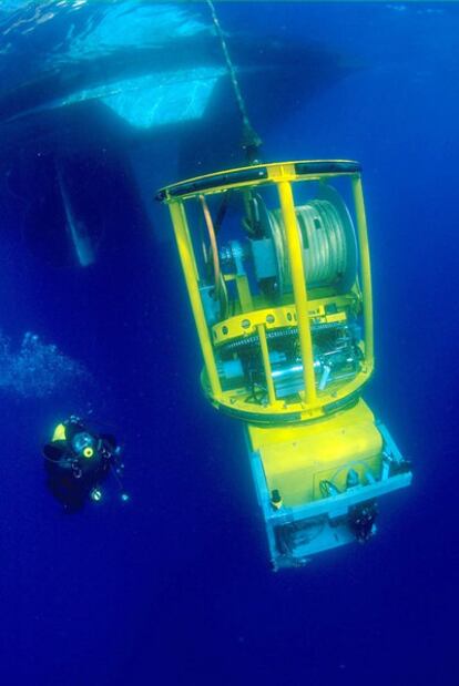 Vehículo remoto submarino de la Armada.