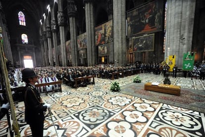 Vista general del funeral por Carlo Maria Martini en la catedral de Milán.