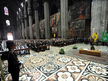 Vista general del funeral por Carlo Maria Martini en la catedral de Milán.