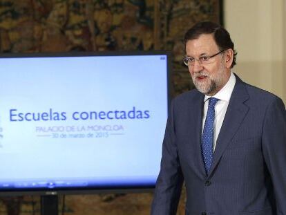 Rajoy, en la firma del proyecto &quot;Escuelas conectadas&quot;. 