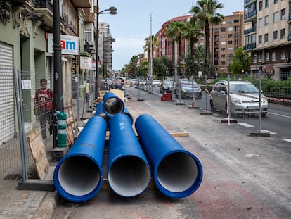 Obras en la avenida Pérez Galdós de Valencia, en una imagen de 2023.