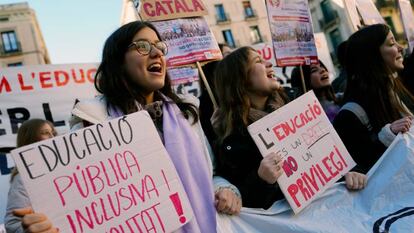 Protestas en defensa de la educación pública en Barcelona