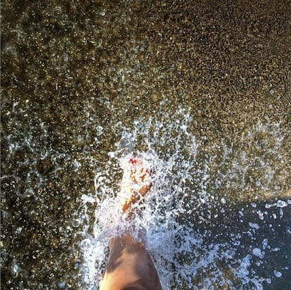 Las fotos de pies son un imprescindible del verano en la playa. Algunas pueden ser tan bonitas como esta.