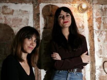 El trabajo, firmado por Rosa Márquez y Marta Jaenes, hace un repaso del contexto social a través de la voz de 40 mujeres