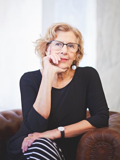 «Lo pequeño cambia lo grande», insiste Manuela Carmena, cuyas creativas iniciativas ya llamaron la atención cuando ejerció de decana de los Juzgados de Madrid, vocal del Consejo General del Poder Judicial y relatora del Grupo de Trabajo sobre Detención Arbitraria del Consejo de Derechos Humanos de la ONU.