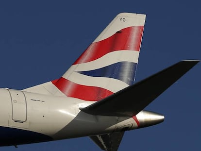 Momentos de pánico en el aterrizaje de emergencia de un avión de British Airways en Valencia