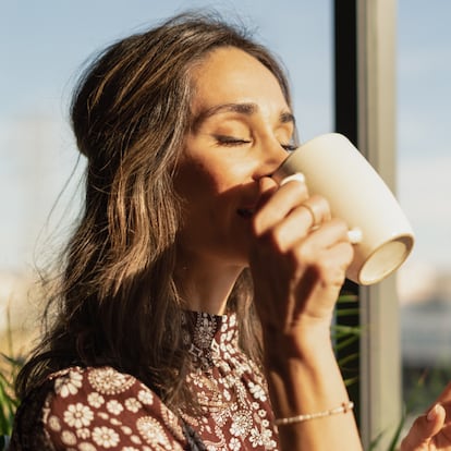 Artículo de EL PAÍS Escaparate que describe los mejores regalos para amantes del café esta Navidad