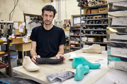 El atleta Kilian Jornet en un taller de Camper.