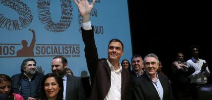 El candidato a la Secretar&iacute;a General del PSOE, Pedro S&aacute;nchez, presenta en el C&iacute;rculo de Bellas Artes de Madrid el documento de su candidatura. 