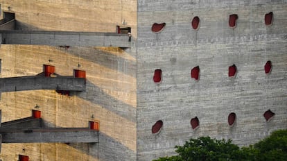 Edificio SESC Pompéia, de Lina Bo Bardi, São Paulo.