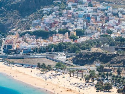 Viviendas en la costa de Tenerife (Islas Canarias).