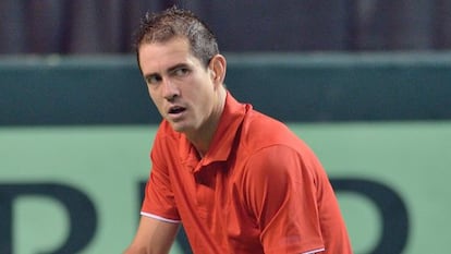 Guillermo Garc&iacute;a-L&oacute;pez in his match against Milos Raonic.