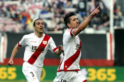 Pablo Hernández Domínguez del Rayo celebra el gol marcado ante el Levante.