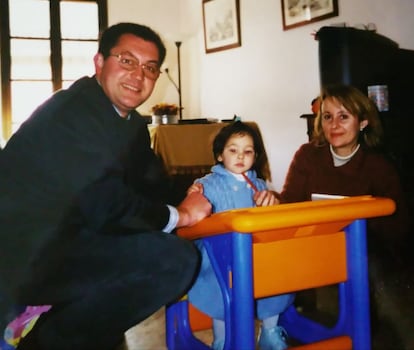 Antonio, Ana y Patrocinio, en 2002. / FOTO CEDIDA POR LA FAMILIA