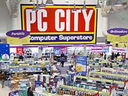 Tienda de PC City en Badalona, Barcelona.
