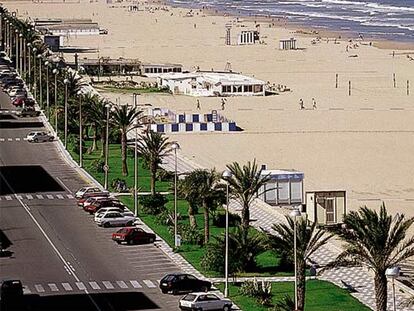 La playa de Gandia se convertirá en el centro de la fiesta.