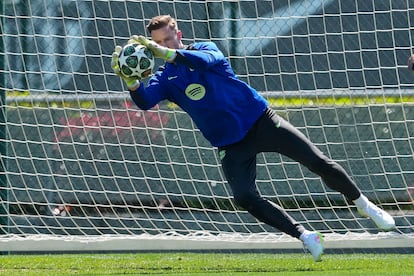 Le gardien du FC Barcelone Marc-André ter Stegen lors de l'entraînement en avril dernier.