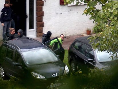 Imagen de la detenci&oacute;n de David Pla en septiembre de 2015 en  Saint-Etienne-de-Baigorry, Francia.