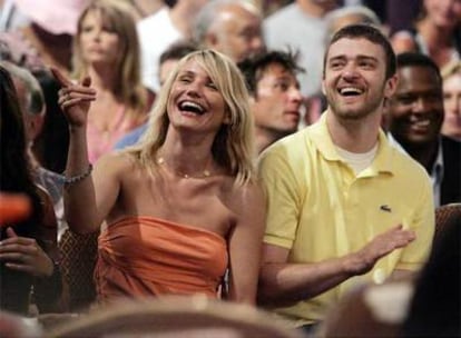 Cameron Díaz y Justin Timberlake asisten como espectadores a un 'reality show' en Las Vegas en mayo de 2005