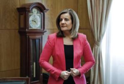 La ministra de Empleo y Seguridad Social, Fátima Báñez, durante unas declaraciones a EFE. EFE/Archivo