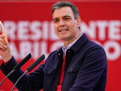 Pedro Sánchez en el cierre de campaña del PSOE en la campaña electoral de Madrid.