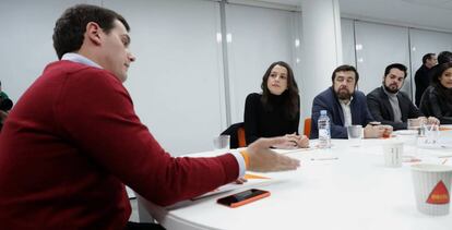 De izquierda a derecha, Albert Rivera, In&eacute;s Arrimadas, Manuel Guti&eacute;rrez y Fernando de P&aacute;ramo, en la ejecutiva de Ciudadanos de este lunes.