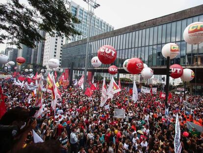 Ato na Paulista contra a proposta de reforma na Previdência.