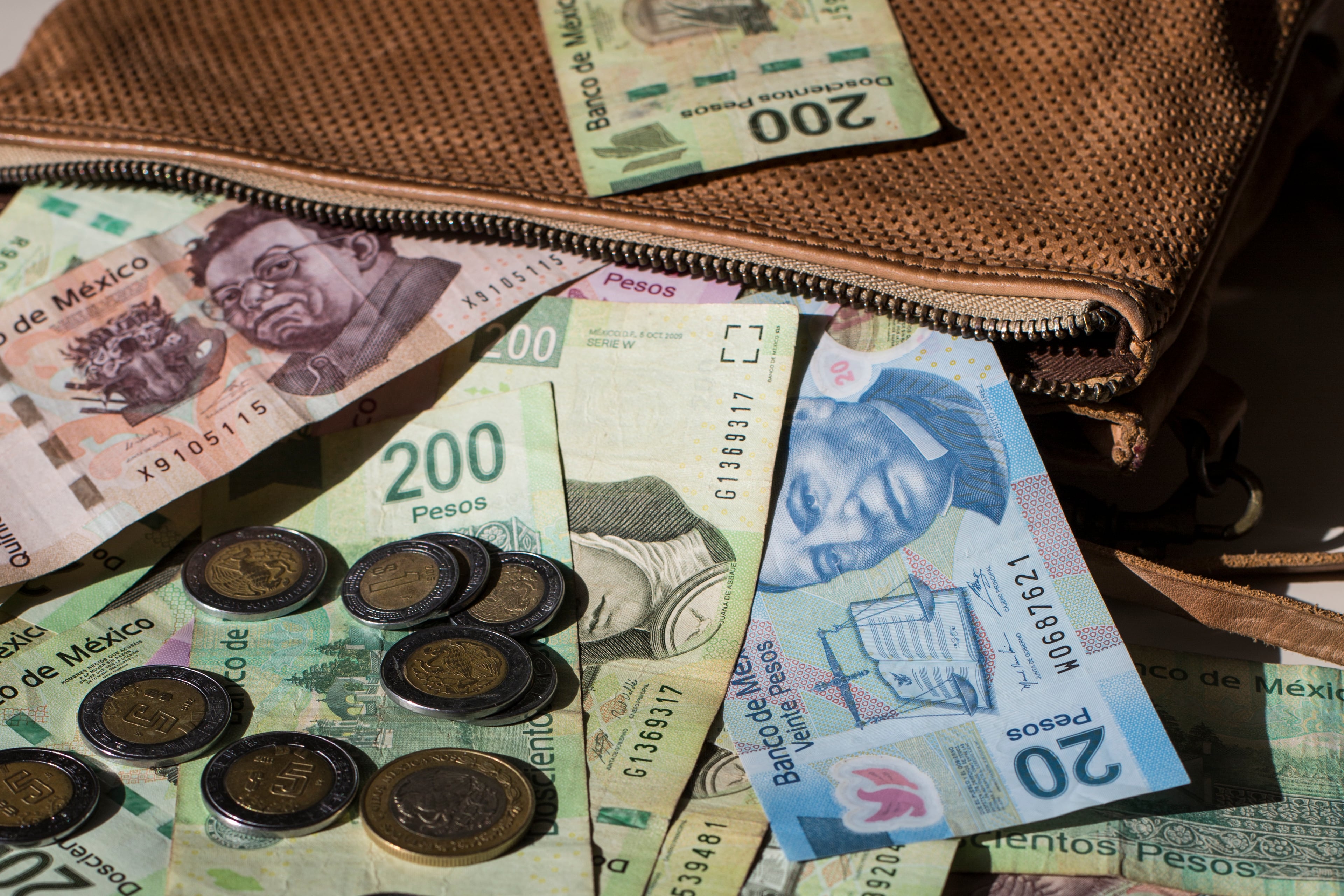 La banca mexicana refuerza su sistema antilavado de dinero, en el punto de mira de Estados Unidos