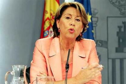 La ministra de Fomento, Magdalena Álvarez.