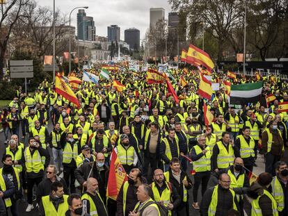 La manifestación de transportistas en Madrid, en imágenes