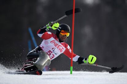 El japonés Takeshi Suzuki durante una prueba de esquí alpino en Jeongseon (Corea del Sur), el 13 de marzo. 