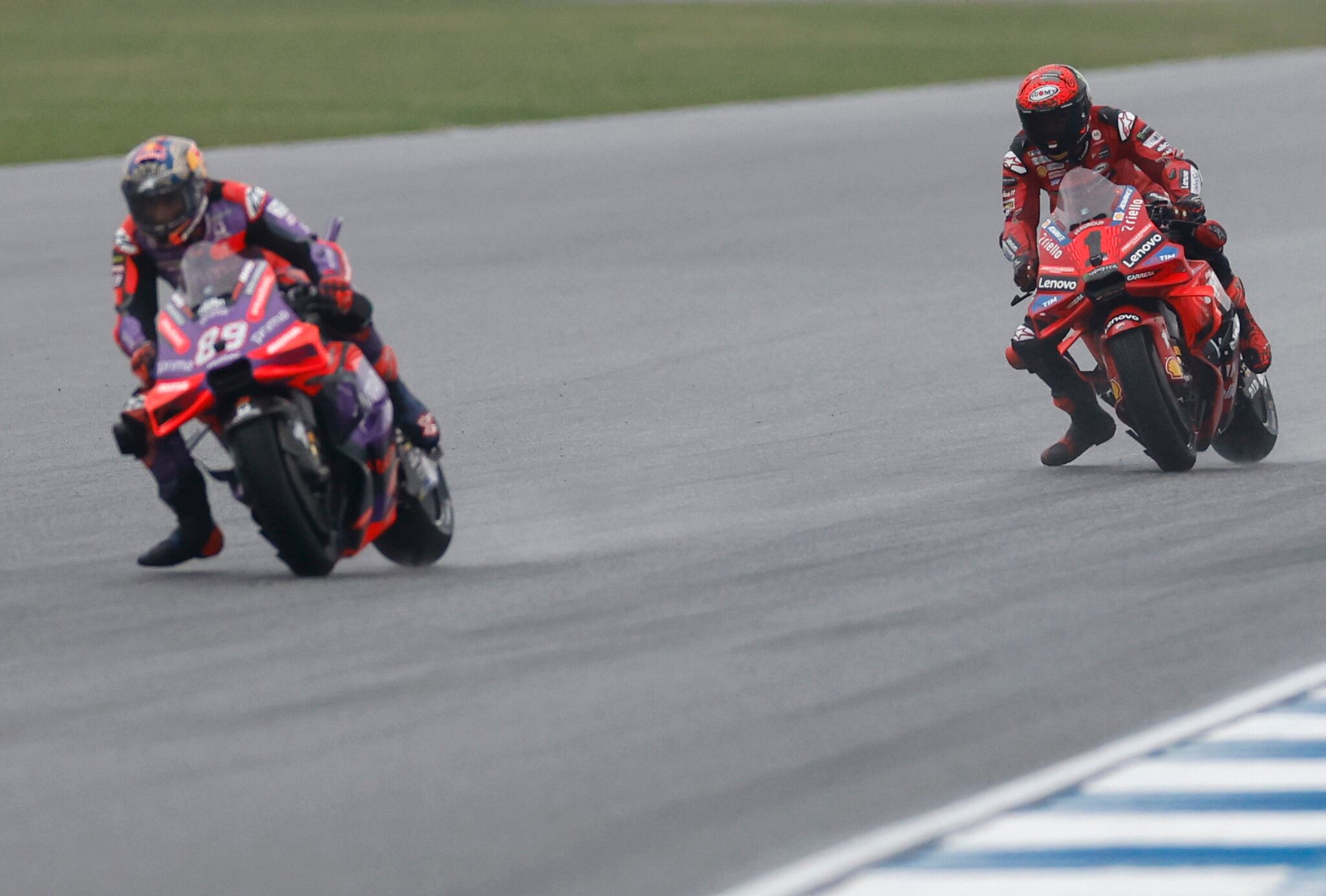 Jorge Martín y Pecco Bagnaia, dos carreras y el Mundial en un pañuelo