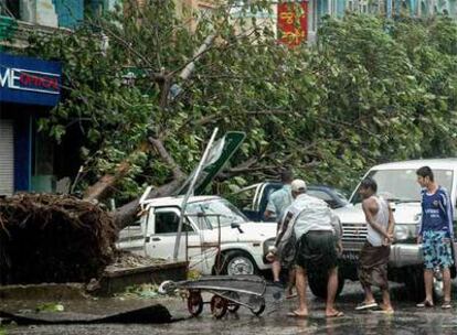 El ciclón Nagris ha causado grandes destrozos en Rangún.