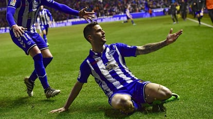 Edgar Méndez celebra el gol de la victoria ante el Celta.