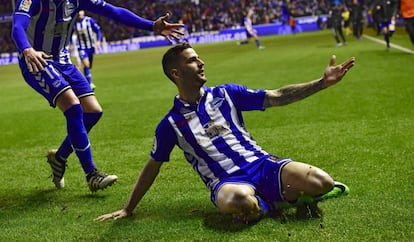 Edgar Méndez celebra el gol de la victoria ante el Celta.